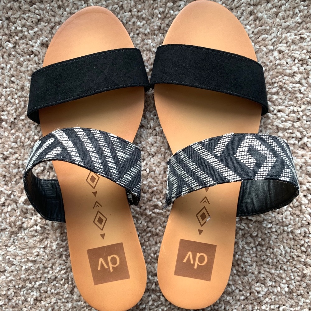 DV by Dolce Vita Black Slide Sandal